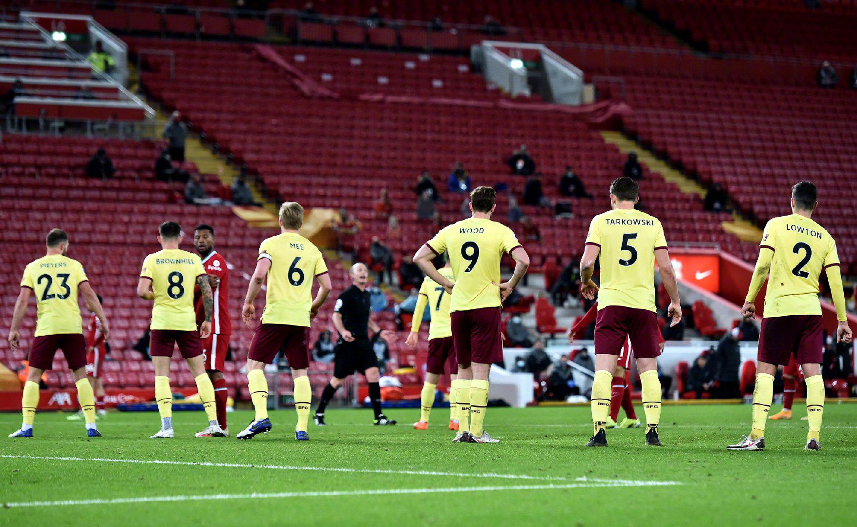 以他为中场 以他为中场