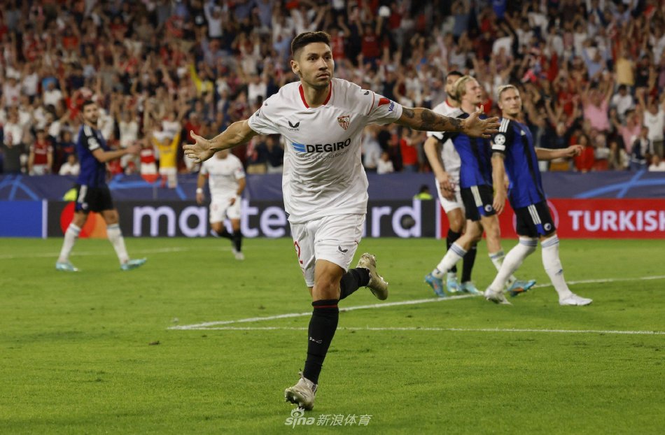 球迷以及媒 球迷以及媒