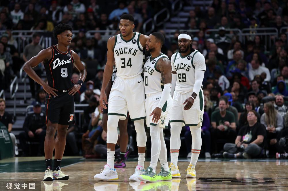 随着时间的 随着时间的